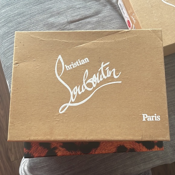 Christian Louboutin Paris - Picture 11 of 13